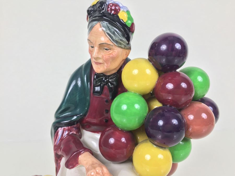 Royal Doulton Large 'Old Balloon Seller' HN1315 Character Figure [Photo 5]