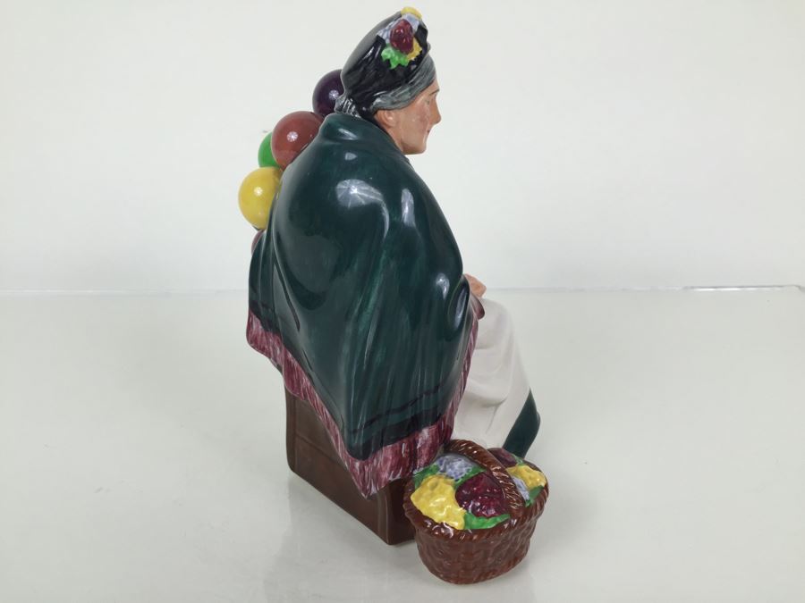 Royal Doulton Large 'Old Balloon Seller' HN1315 Character Figure [Photo 8]