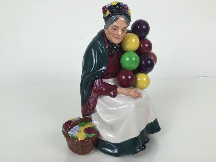 Royal Doulton Large 'Old Balloon Seller' HN1315 Character Figure [Photo 9]