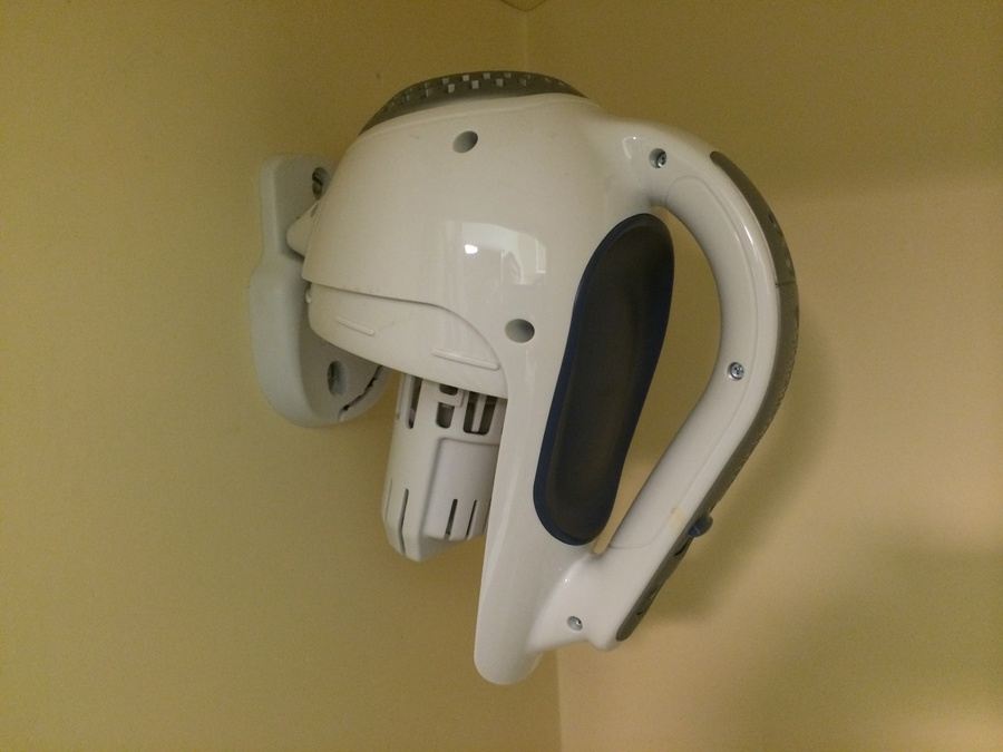 Contents of Cleaning Closet with Wooden Shelf [Photo 5]