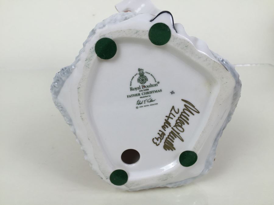 Royal Doulton Large 'Father Christmas' HN3399 Figure 1992 Signed By Michael Doulton [Photo 14]