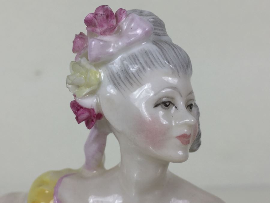 Royal Doulton Large 'Ninette' HN2379 Figurine 1970 [Photo 16]