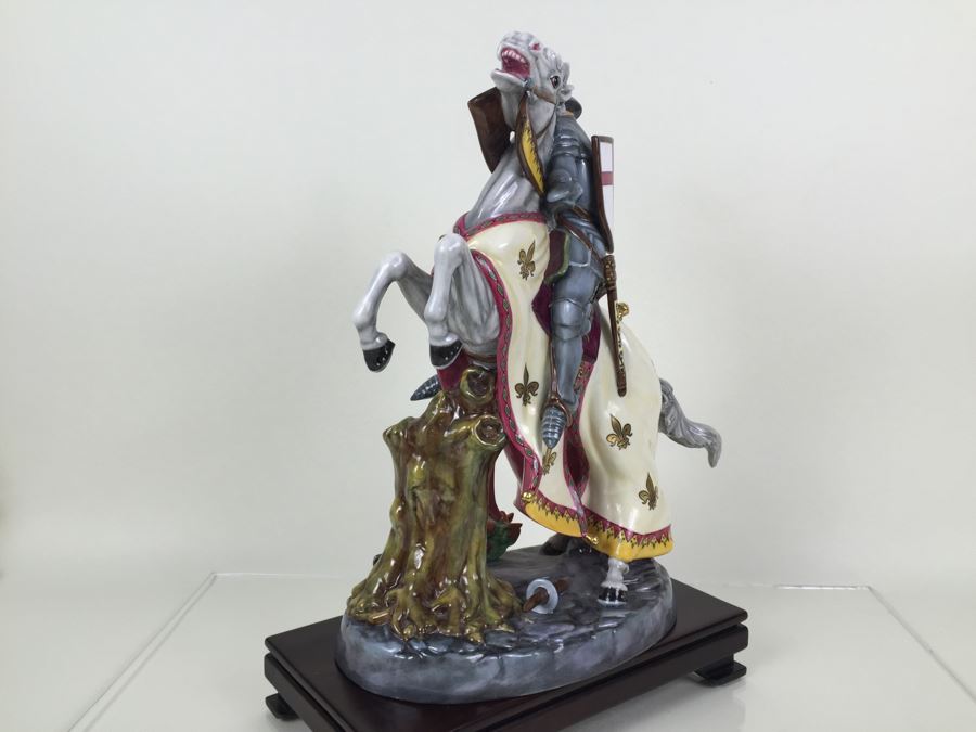Royal Doulton Large 'St. George and The Dragon' HN2856 Figure Retails For $7,000 [Photo 24]