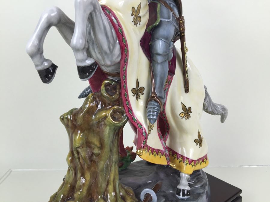 Royal Doulton Large 'St. George and The Dragon' HN2856 Figure Retails For $7,000 [Photo 25]