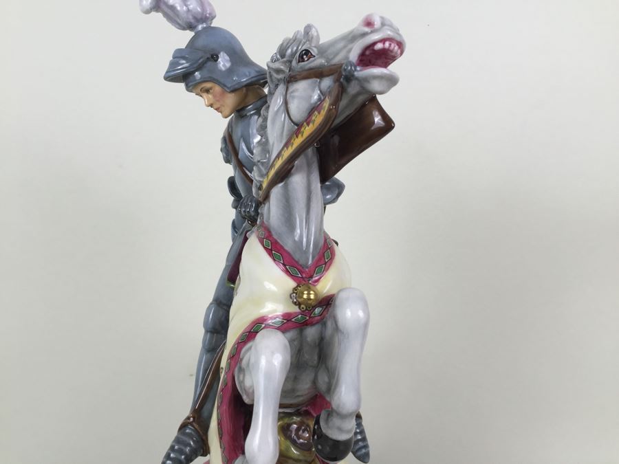 Royal Doulton Large 'St. George and The Dragon' HN2856 Figure Retails For $7,000 [Photo 22]