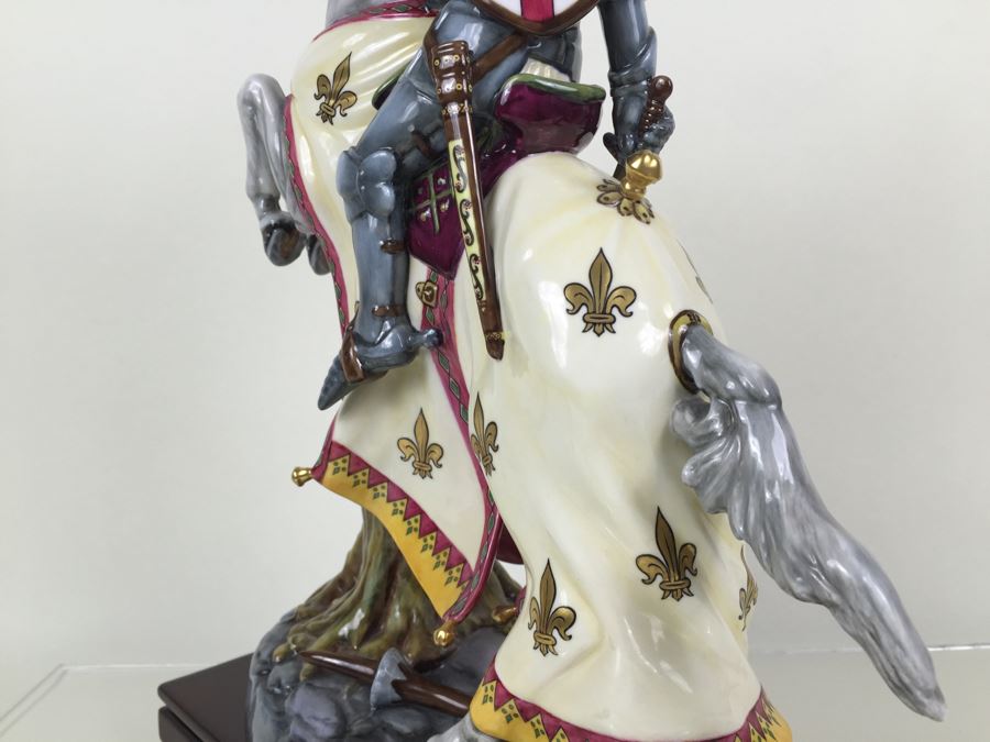 Royal Doulton Large 'St. George and The Dragon' HN2856 Figure Retails For $7,000 [Photo 31]