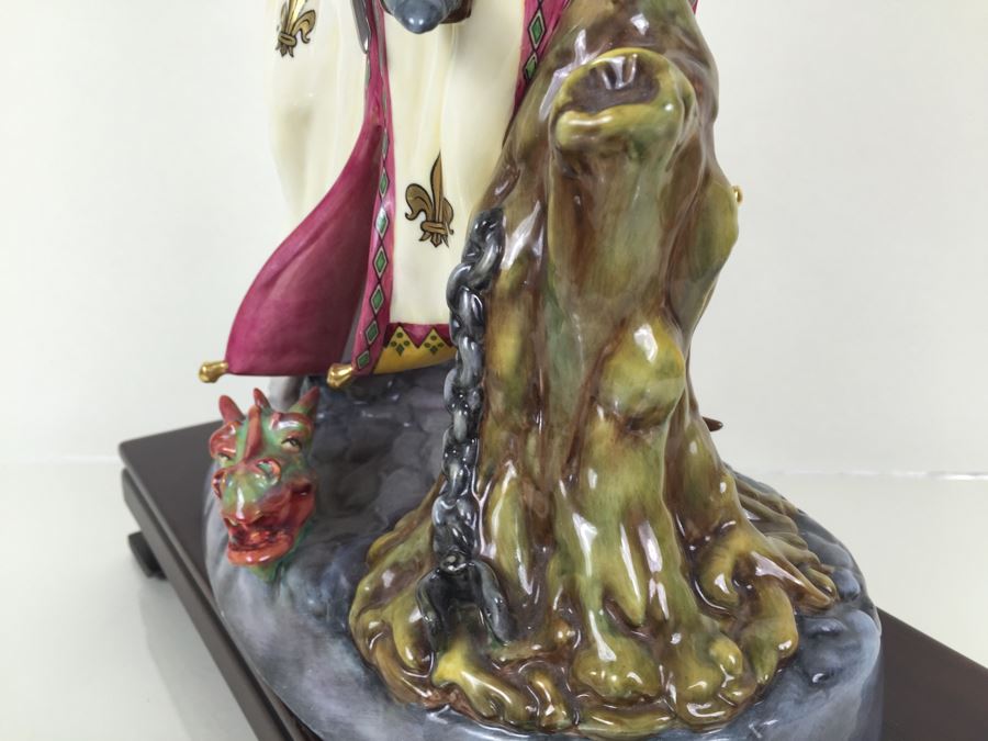 Royal Doulton Large 'St. George and The Dragon' HN2856 Figure Retails For $7,000 [Photo 16]