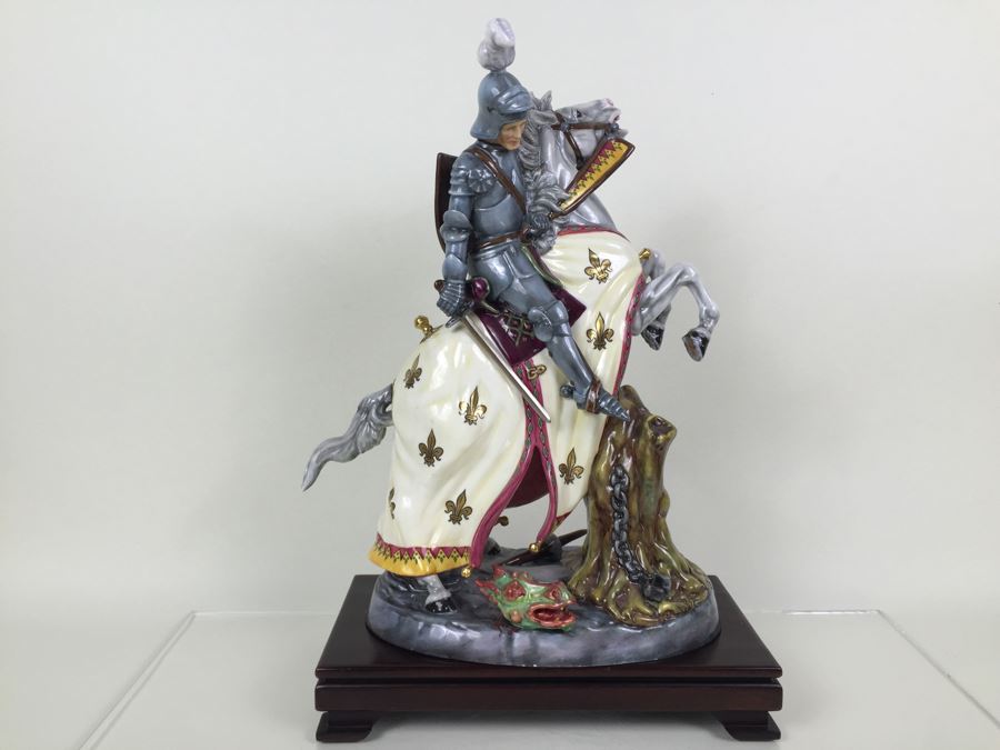 Royal Doulton Large 'St. George and The Dragon' HN2856 Figure Retails For $7,000 [Photo 4]