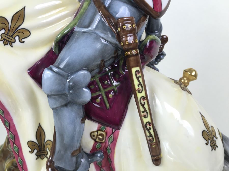 Royal Doulton Large 'St. George and The Dragon' HN2856 Figure Retails For $7,000 [Photo 29]
