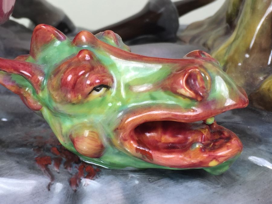 Royal Doulton Large 'St. George and The Dragon' HN2856 Figure Retails For $7,000 [Photo 12]