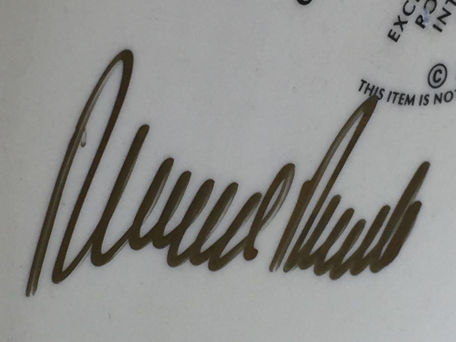 Royal Doulton Large 'Fireman' D7215 Character Jug With Box Signed 2007 Exclusively For The Royal Doulton International Collectors Club [Photo 13]