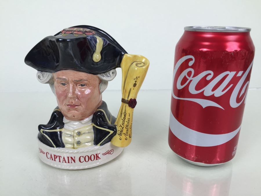 Royal Doulton Small 'Captain Cook' Character Jug Jim Beam Liquor Decanter [Photo 4]