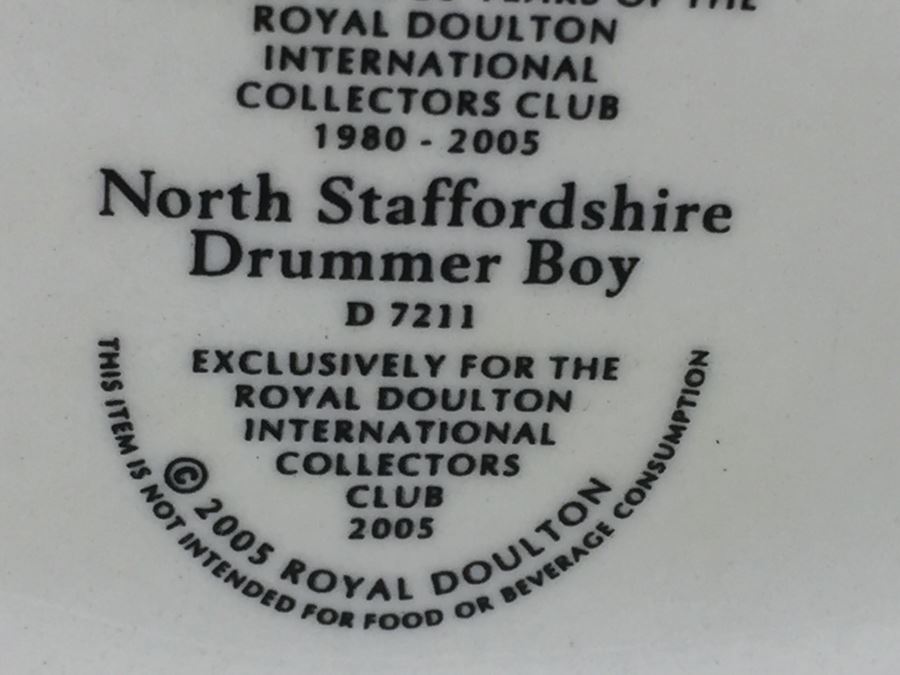 Royal Doulton Medium 'North Staffordshire Drummer Boy' D7211 Character Jug 2005 Exclusively For The Royal Doulton International Collectors Club [Photo 13]