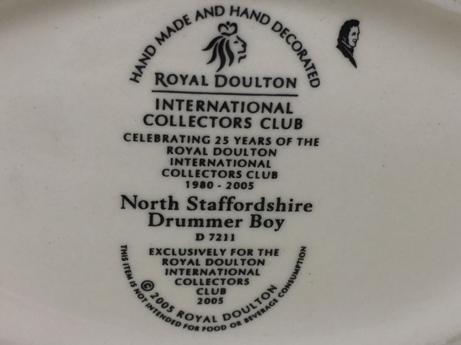 Royal Doulton Medium 'North Staffordshire Drummer Boy' D7211 Character Jug 2005 Exclusively For The Royal Doulton International Collectors Club [Photo 12]