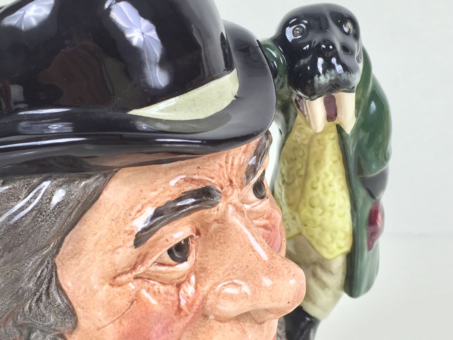 Royal Doulton Medium 'The Walrus & Carpenter' D6600 Character Jug 1964 [Photo 13]