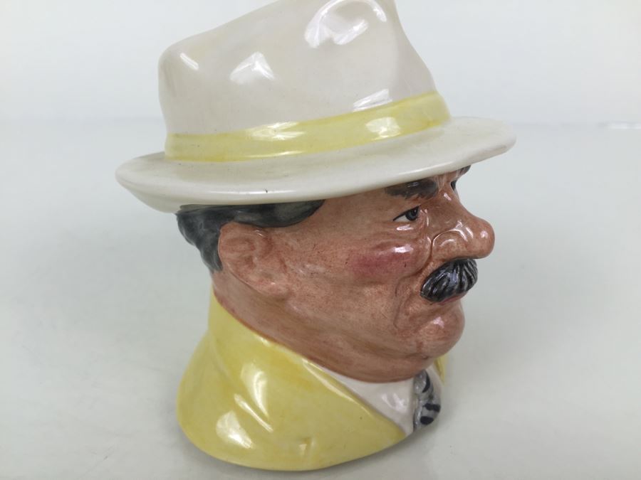 Royal Doulton Small Character Jug 'The Bowls Player' D6896 1991 Signed By Michael Doulton [Photo 8]