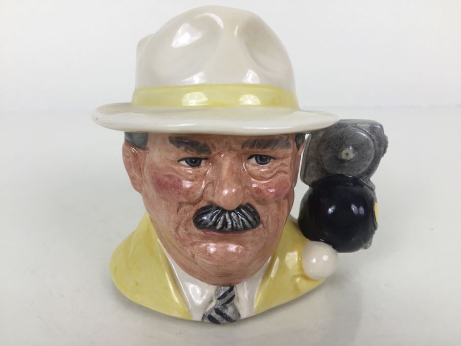 Royal Doulton Small Character Jug 'The Bowls Player' D6896 1991 Signed By Michael Doulton [Photo 1]