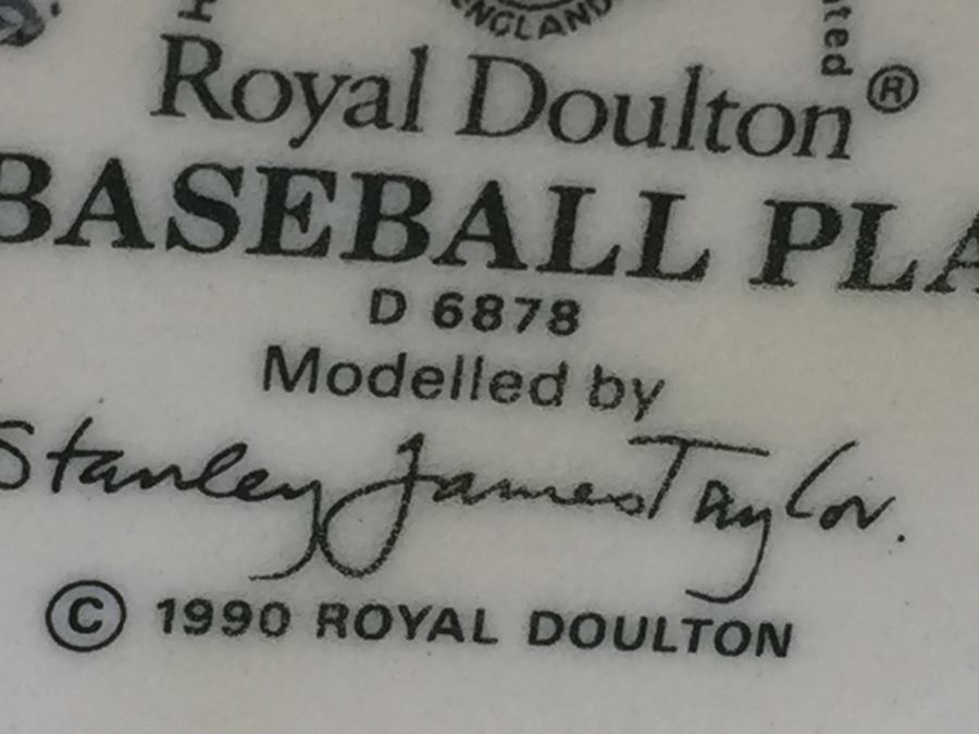 Royal Doulton Small Character Jug 'The Baseball Player' D6878 1990 [Photo 10]