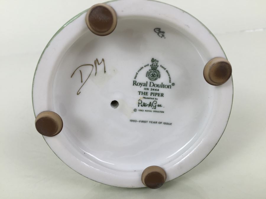 Royal Doulton Figure 'The Piper' HN3444 1993 First Year Of Issue [Photo 3]