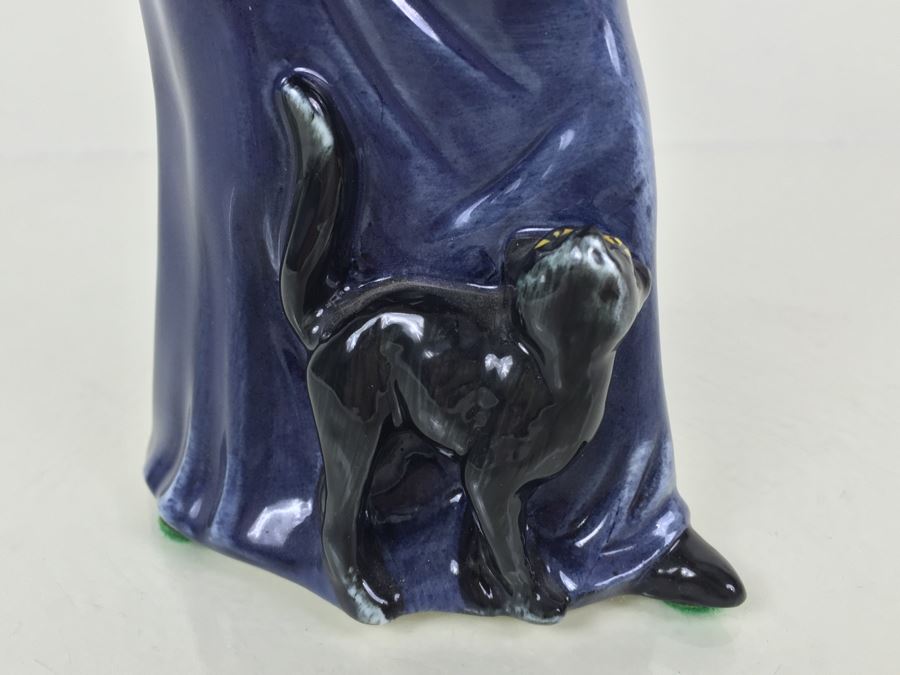 Royal Doulton Figure 'The Wizard' HN2877 1978 [Photo 5]