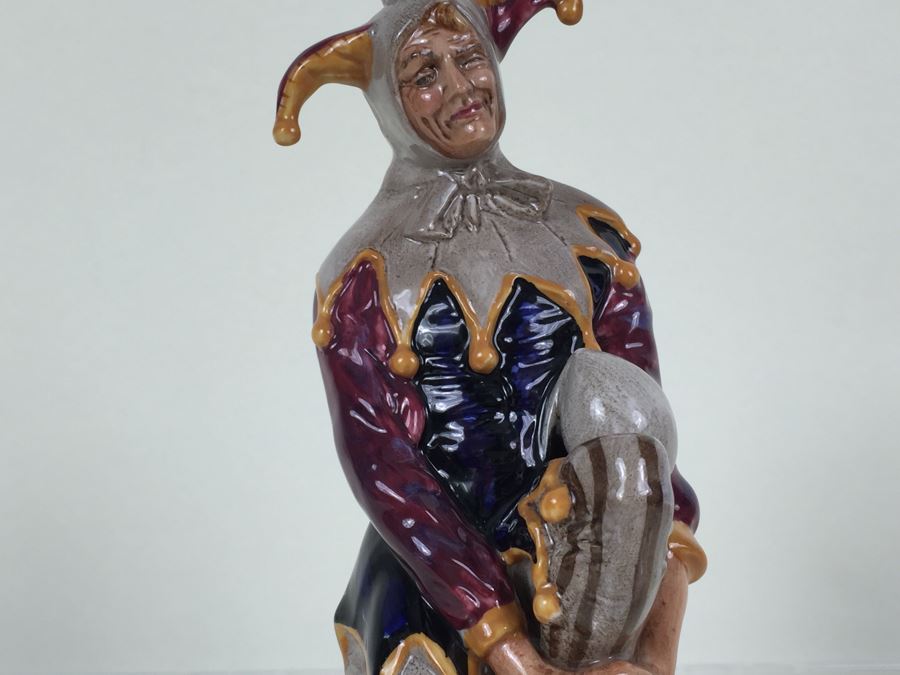 Royal Doulton Figure 'The Jester' HN2016 [Photo 6]
