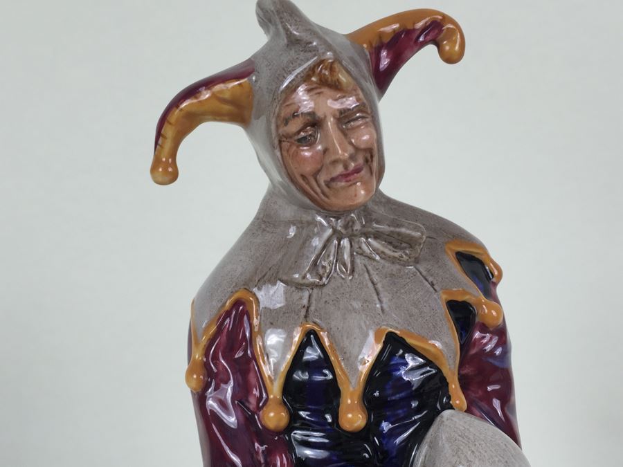 Royal Doulton Figure 'The Jester' HN2016 [Photo 5]