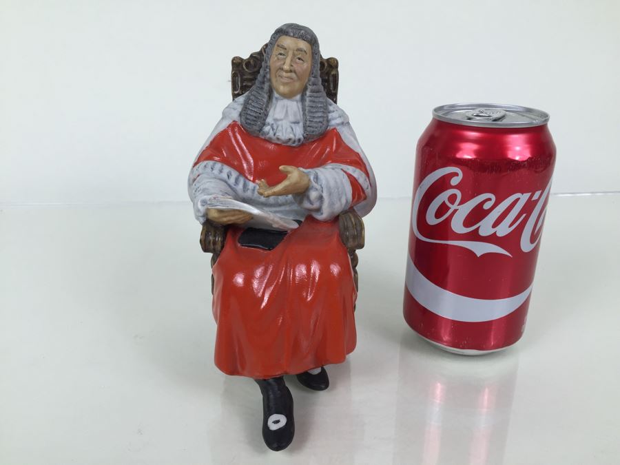 Royal Doulton Figure 'The Judge' HN2443 Matte Finish [Photo 4]