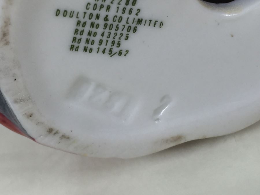 Royal Doulton Figure 'The Mayor' HN2280 1962 [Photo 11]