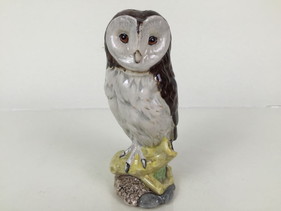 Royal Doulton Character Jug Liquor Decanter Barn Owl Whyte & Mackay Scotch Whiskey 1984
