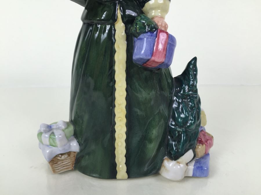 Royal Doulton Figure 'Christmas Parcels' HN2851 1977 [Photo 5]