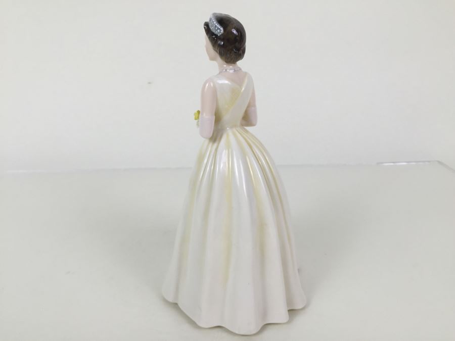 Royal Doulton Figure 'Her Majesty Queen Elizabeth II' HN3440 1992 Limited Edition 1,277 Of 3,500 [Photo 9]