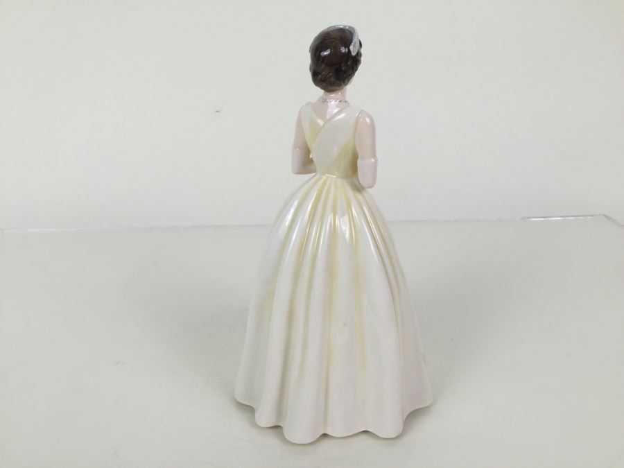 Royal Doulton Figure 'Her Majesty Queen Elizabeth II' HN3440 1992 Limited Edition 1,277 Of 3,500 [Photo 10]