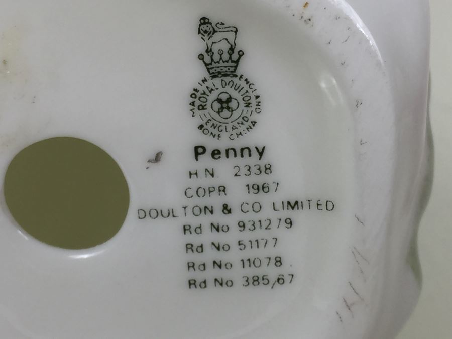 Royal Doulton Small Figure 'Penny' HN2338 1967 [Photo 9]