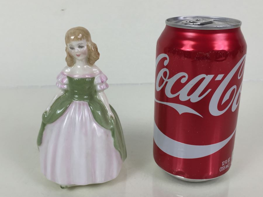 Royal Doulton Small Figure 'Penny' HN2338 1967 [Photo 4]