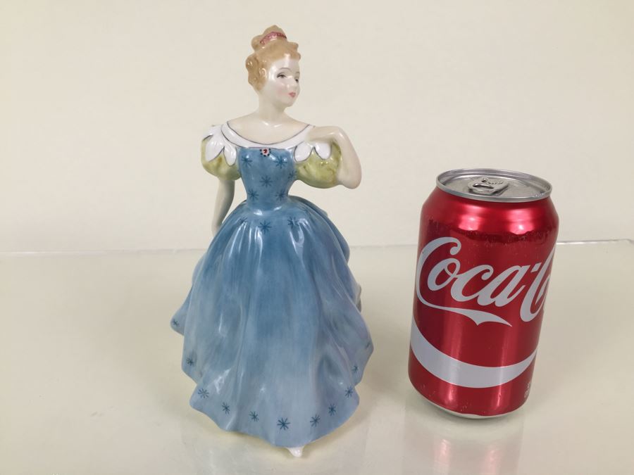 Royal Doulton Figure 'Enchantment' HN2178 1958 [Photo 4]