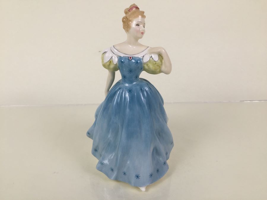 Royal Doulton Figure 'Enchantment' HN2178 1958 [Photo 6]