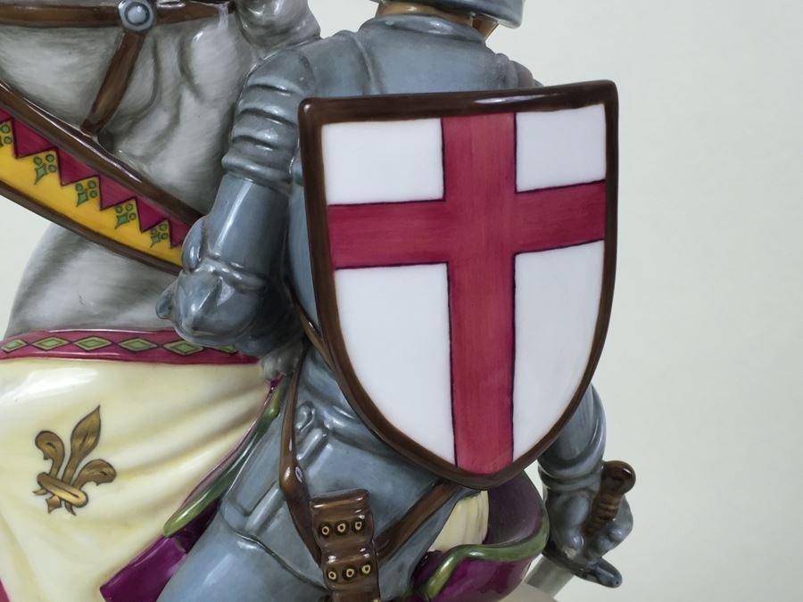 Royal Doulton Large Figure 'St. George And The Dragon' HN2856 1977 RARE Retails For $7,000 [Photo 19]