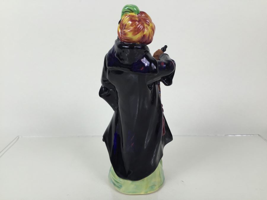 Royal Doulton Large Figure 'Blue Beard' HN2105 1952 [Photo 10]