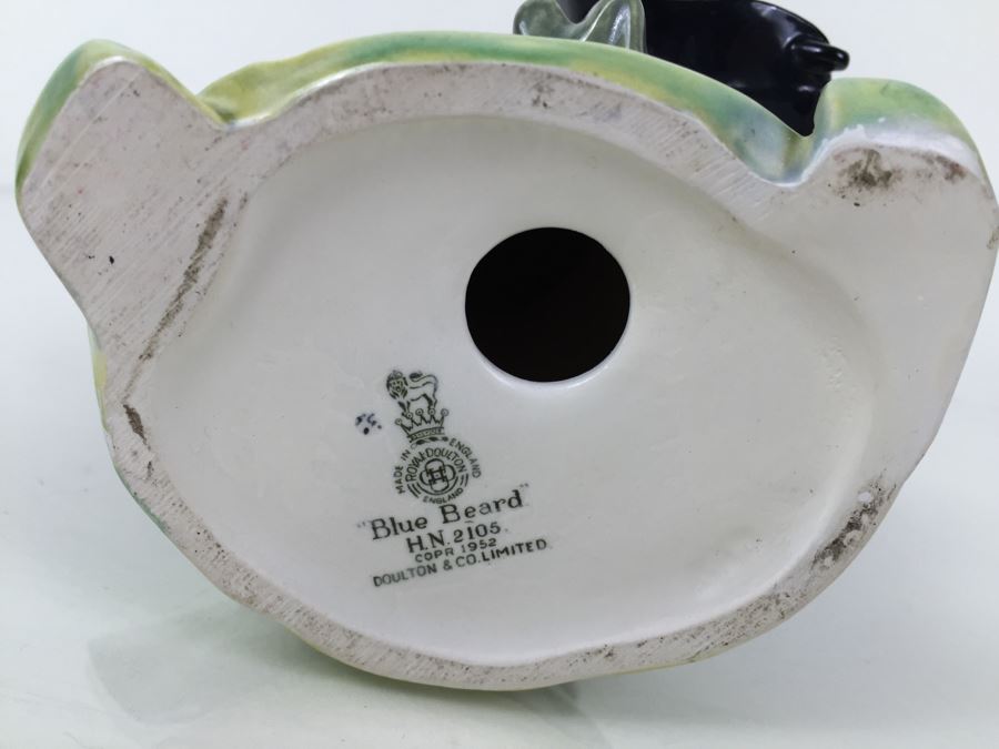 Royal Doulton Large Figure 'Blue Beard' HN2105 1952 [Photo 3]