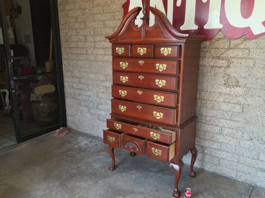 Chippendale Style Highboy Dresser Chest Of Drawers [Photo 11]