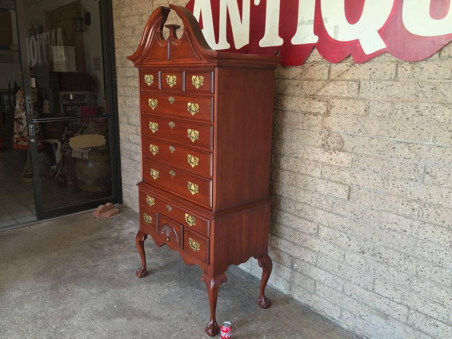 Chippendale Style Highboy Dresser Chest Of Drawers [Photo 5]