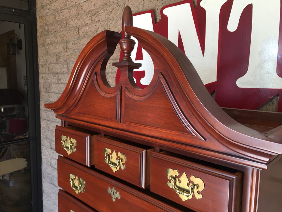 Chippendale Style Highboy Dresser Chest Of Drawers [Photo 12]