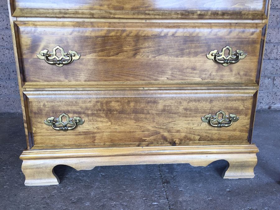 4-Drawer Wooden Chest Of Drawers Dresser [Photo 7]