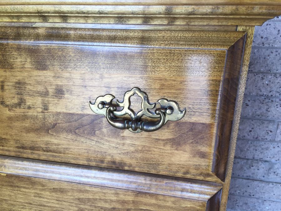 4-Drawer Wooden Chest Of Drawers Dresser [Photo 6]