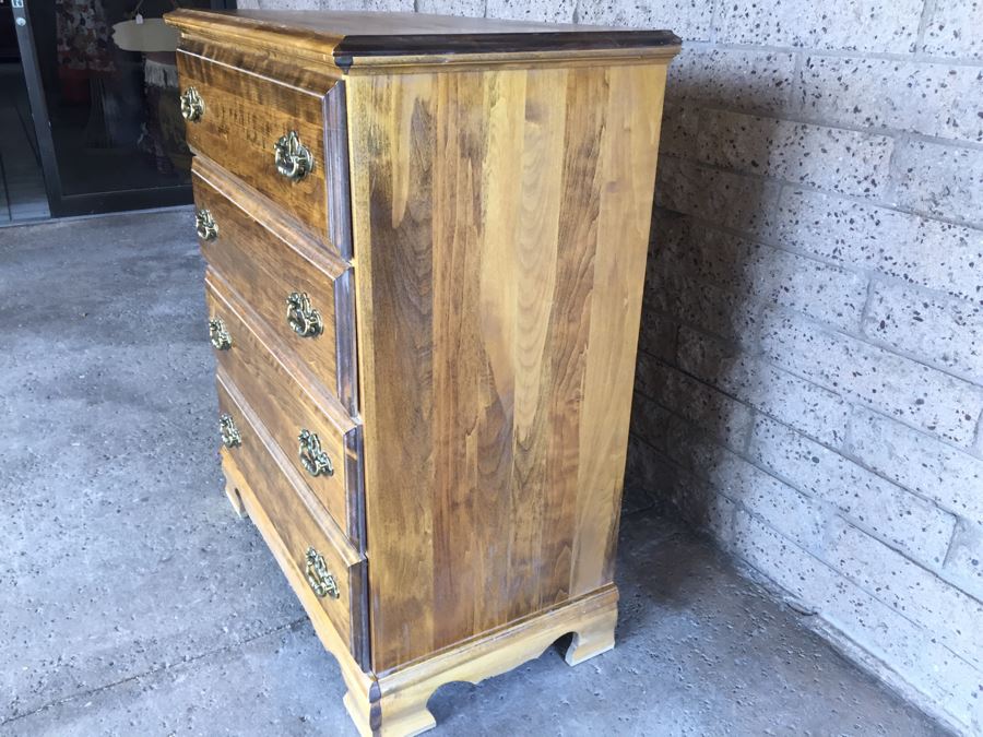 4-Drawer Wooden Chest Of Drawers Dresser [Photo 5]