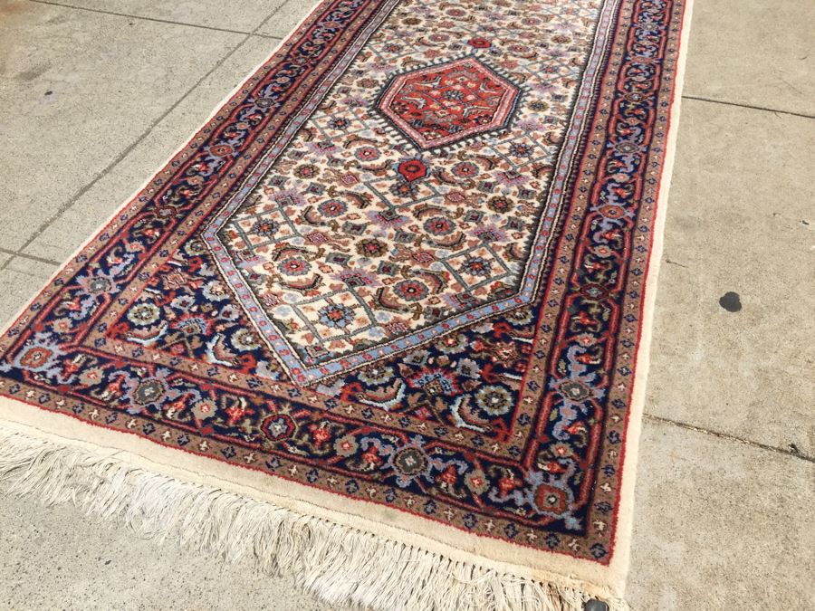Beautiful Hand Knotted Wool Runner Persian Rug 102' x 32' [Photo 2]