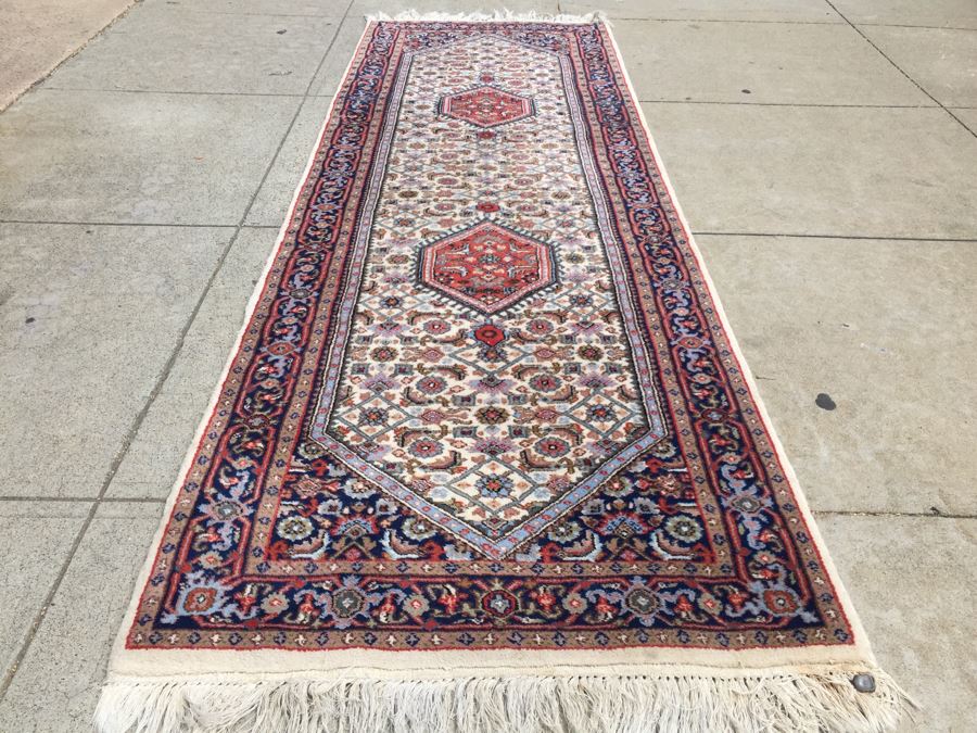 Beautiful Hand Knotted Wool Runner Persian Rug 102' x 32' [Photo 7]