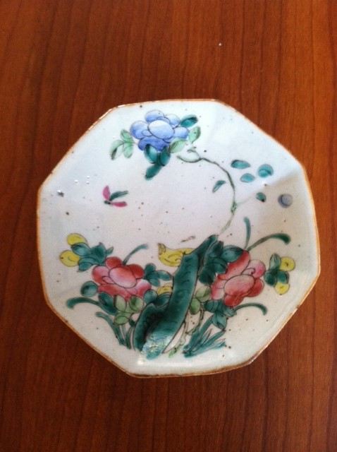 Hand Painted Dish [Photo 1]