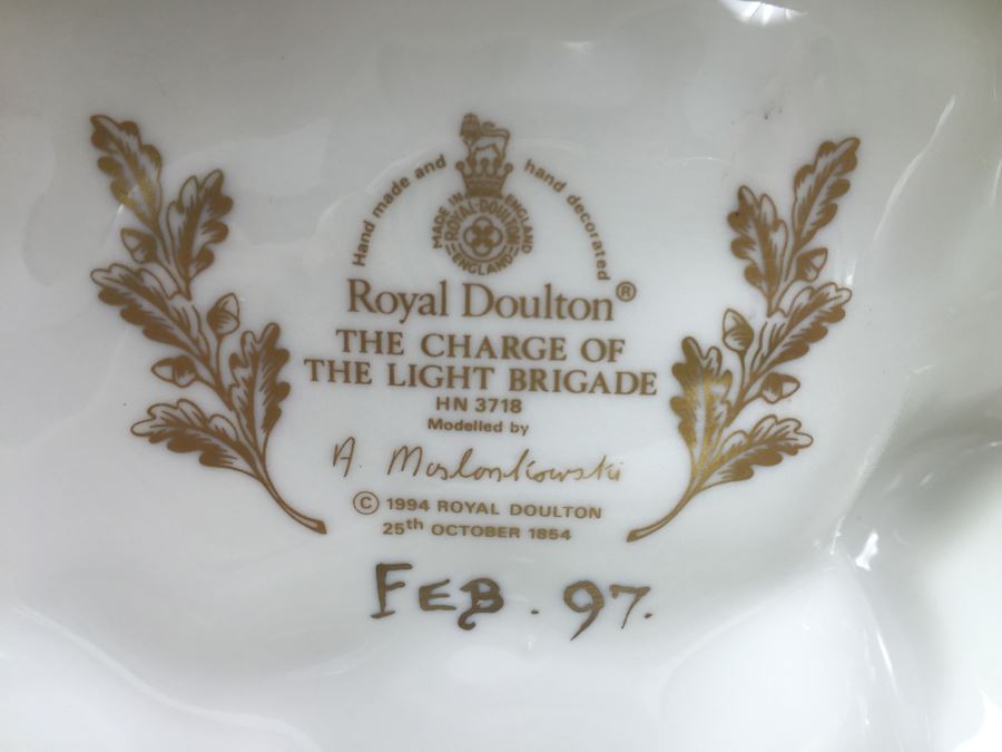 Royal Doulton Large Figure 'The Charge Of The Light Brigade' HN3718 1994 Retails For $15,000 [Photo 33]