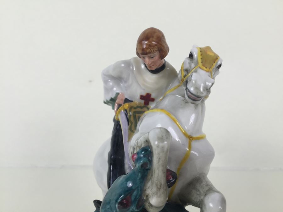 Royal Doulton Figure 'St. George' HN2051 1949 [Photo 7]